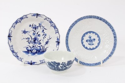 Lot 124 - A Bow blue and white moulded saucer, a Worcester faceted blue and white saucer and a Worcester tea bowl