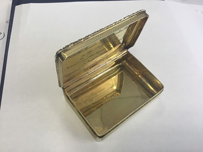 Lot 1 - Fine Georgian silver gilt presentation table snuff box of retangular form with romantic cartouche to lid decorated with huntsman and female admirer with hound and putti, engine turned ground with f...