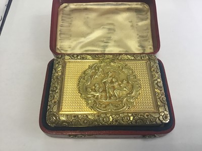 Lot 1 - Fine Georgian silver gilt presentation table snuff box of retangular form with romantic cartouche to lid decorated with huntsman and female admirer with hound and putti, engine turned ground with f...