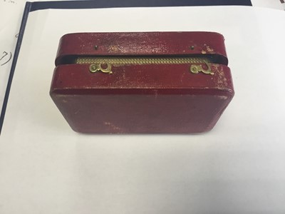 Lot 1 - Fine Georgian silver gilt presentation table snuff box of retangular form with romantic cartouche to lid decorated with huntsman and female admirer with hound and putti, engine turned ground with f...