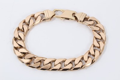 Lot 37 - Heavy 9ct gold curb link bracelet