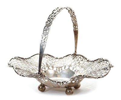 Lot 382 - Edwardian silver swing handled bread or fruit basket