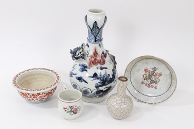 Lot 260 - Five Chinese porcelain pieces