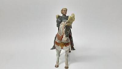 Lot 1 - Beswick Knight in Armour (The Earl of Warwick), model no. 1145, designed by Arthur Gredington, 27.8cm in height