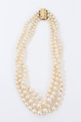 Lot 16 - Cultured pearl triple strand choker necklace with gold 9ct clasp