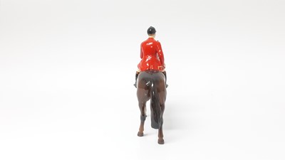 Lot 71 - Beswick Huntsman (style two) model no. 1501, designed by Arthur Gredington, 21cm, together with three hounds and a fox (5)