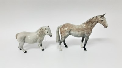 Lot 90 - Five Royal Doulton horses including Desert Orchid