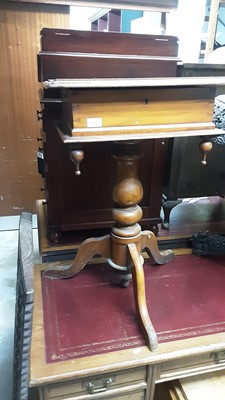 Lot 1116 - Work table with rising lid.