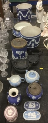 Lot 138 - Collection of Wedgwood jasparware and black basalt teaset