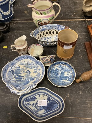 Lot 141 - 18th / 19th century porcelain tea bowls and other table wares, Sunderland lustre jug and similar items