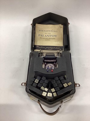 Lot 100 - Stenography machine