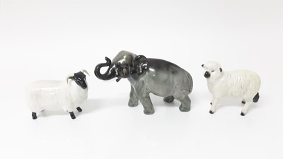 Lot 136 - Royal Doulton model Elephant, two Beswick Sheep and other collectable animals (11)