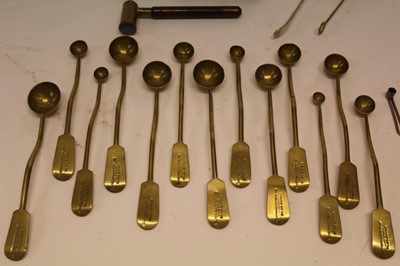 Lot 964 - Group of brass shot measurers and powder drams (qty)
