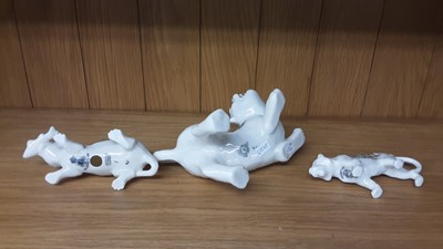 Lot 159 - Selection of Crested China model animals including Tigers, Deer, Hippo, Bears etc, various manufacturers to include Savoy, Carlton and Swan
