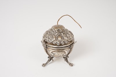 Lot 297 - Late Victorian string dispenser
