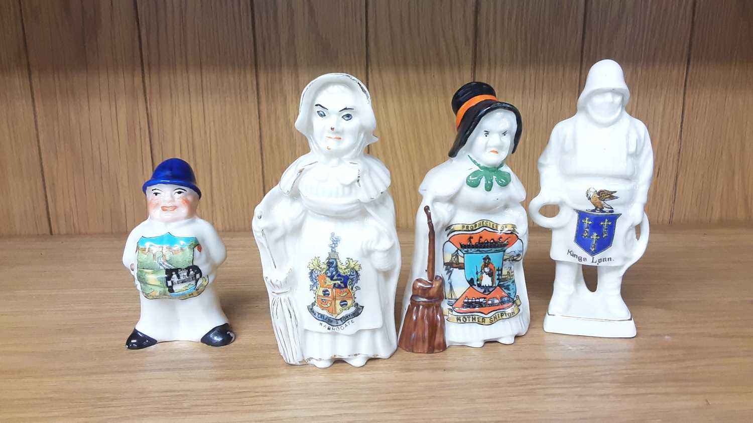 Lot 170 - Selection of Crested China models including figures and animals, various manufacturers to include Arcadian, Rowena and Willow Art