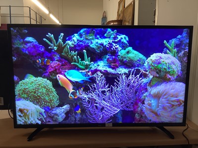 Lot 3 - 43" Hisense Smart TV