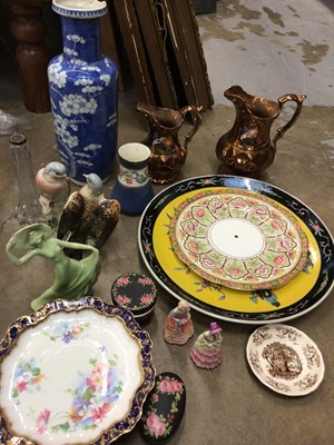 Lot 194 - Sundry ceramics, including a 19th century Chinese blue and white prunus vase