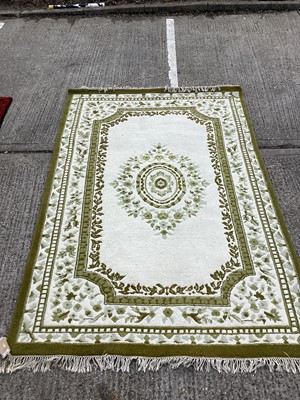 Lot 1128 - Large good quality cream and green rug, 274cm x 185cm