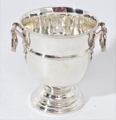 Lot 287 - George V silver two handled bowl  Birmingham 1928. Mappin & Webb. .