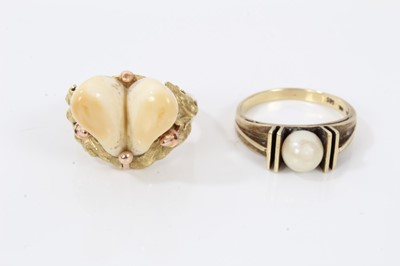 Lot 94 - Gold (stamped 585) ring set with two stags teeth and one other gold (585) single cultured pearl ring