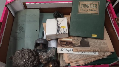 Lot 468 - Miscellaneous group of items to include a marble cigarette box made from the walls of the London Stock Exchange Building demolished 1970, ephemera and sundries