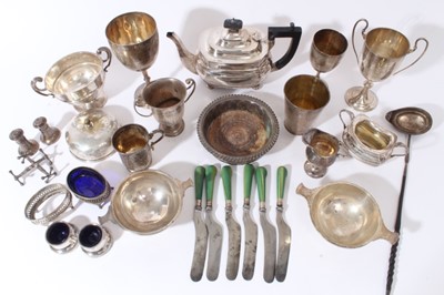 Lot 303 - Large selection of miscellaneous 19th/20th century silver
