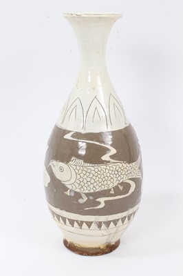 Lot 134 - Chinese Cizhou ware sgraffito-decorated bottle vase, Song style