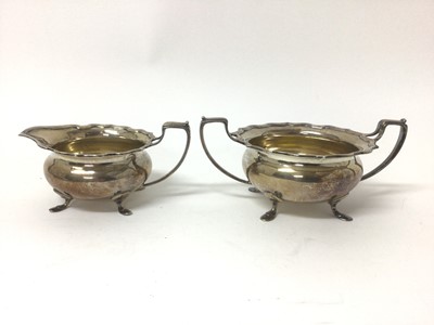 Lot 92 - Ellington silver milk jug and sugar basin