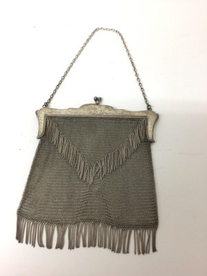 Lot 89 - Edwardian silver purse