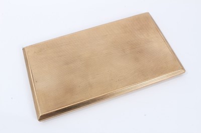 Lot 610 - 9ct gold cigarette case