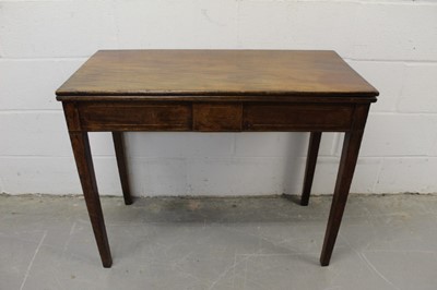 Lot 1295 - George III inlaid mahogany tea table