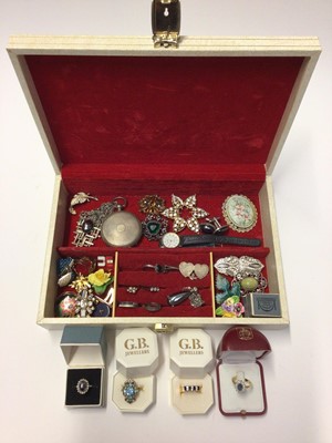 Lot 59 - Jewellery box containing vintage costume jewellery, silver full hunter pocket watch and bijouterie