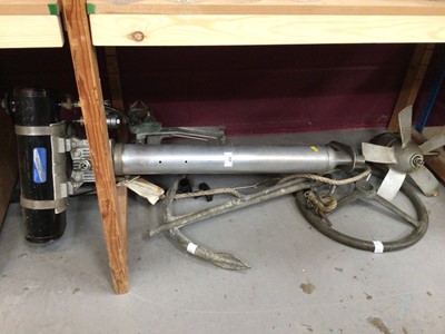 Lot 452 - Outboard motor, ships wheel and anchor (3)