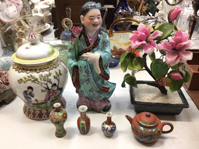 Lot 292 - Group of Chinese ceramics