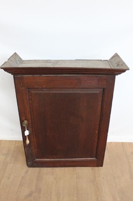Lot 1054 - Antique oak cupboard