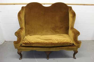 Lot 1291 - Queen Anne style camel-back sofa