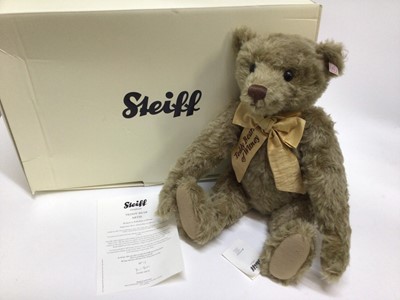 Lot 1817 - Steiff Bear 2015 Artie 664366, boxed with certificate.