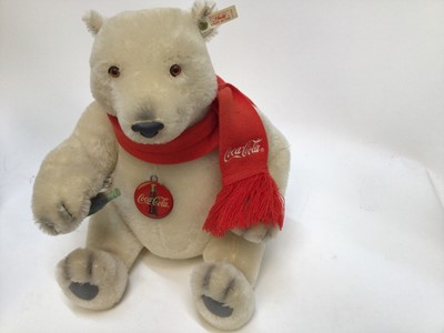 Lot 1824 - Steiff Bear 2004 Musical Rosalia 661655,
