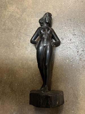 Lot 133 - We'll carved mid-20th century wooden sculpture of a female nude, signed R Flint, 14.5cm high