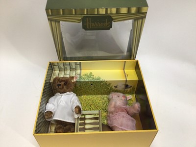 Lot 1828 - Stieff Bears 1999/2000 Romeo and Juliet set 653193, boxed.