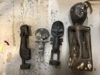 Lot 126 - Selection of ethnic carved wooden figures