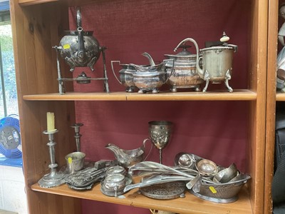Lot 197 - Collection of silver plate