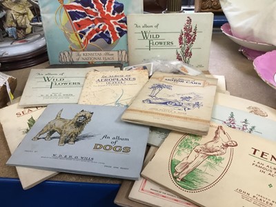 Lot 68 - Lot vintage cigarette cards in albums and Victorian writing box