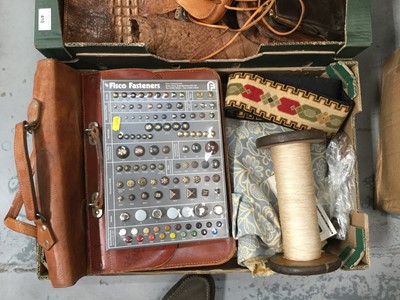 Lot 410 - Two boxes of vintage bags, sewing related items and accessories