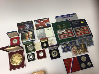 Lot 427 - World - Mixed coinage to include G.B. Royal Mint silver Britannias x 3 Isle of Wight Mint 1oz silver Bullion coin 2010, U.S. 'States Quarter Sets' (N.B. To include some silver) and other issues (Qt...