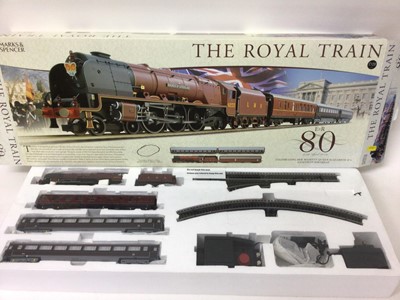 Lot 1853 - Railway Hornby 00 gauge Marks & Spencer The Royal Train set R1091 boxed