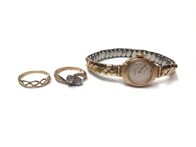 Lot 33 - Ladies Excalibur 9ct gold cased wristwatch and two 9ct gold rings
