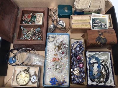 Lot 114 - Group vintage costume jewellery and bijouterie