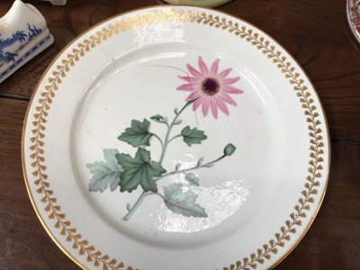 Lot 89 - A Chamberlain’s Worcester botanical plate, a Spode sauce tureen and cover and other items
